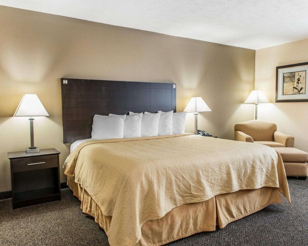 Room image 2